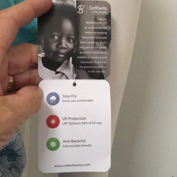 Sofibella Athletic/Athleisure Tank, NWT! - Picture 3 of 5